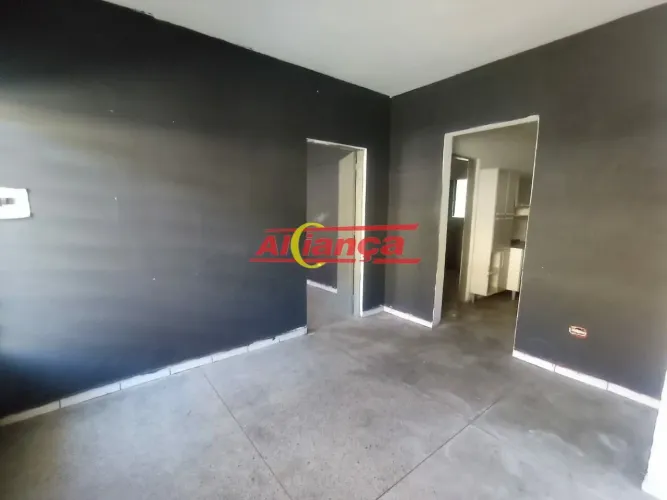 Casa com 1 quarto para alugar, 35,00m² - Vila Rio De Janeiro - Guarulhos/SP, R$ 1.200,00