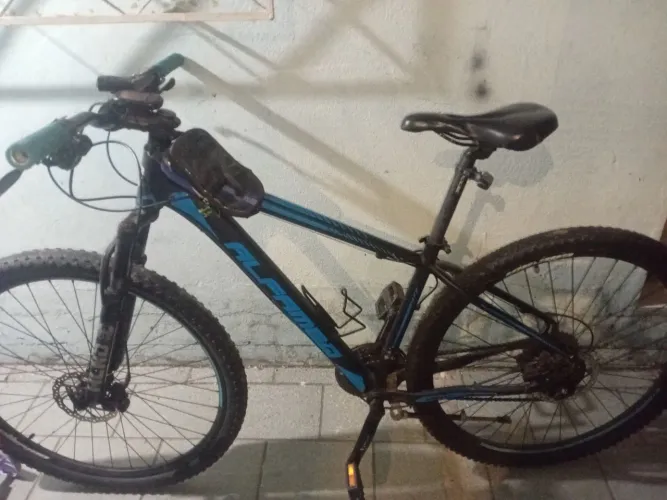 BICICLETA ARO 29 - ALUMÍNIO - 27 VELOCIDADES C/ NF