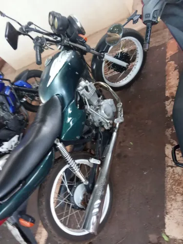Cg 125 ,partida e pedal ,com porte ,paga o doc pela despachante