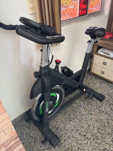 Bicicleta Ergométrica Spinning 20 kg