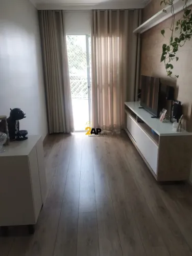 Apartamento à venda no Embu das Artes. 2 quartos, 1 sala, 1 banheiro, 1 vaga, 44m².