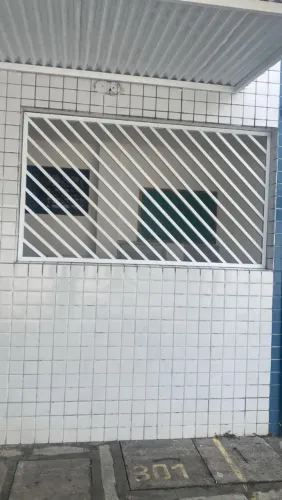 Serralheiro, serviços de serralharia 