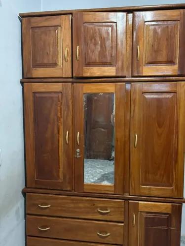 Guarda roupa de Angelim