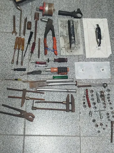 Lote de Ferramentas para Obra e diversos