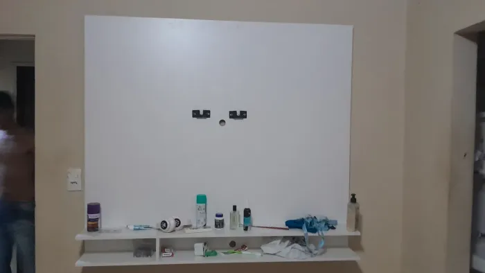 Vende-se painel obs:tem que tirar da parede 