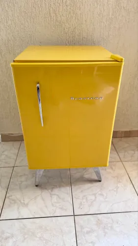 Frigobar Brastemp Retrô Amarelo 76L - 220V
