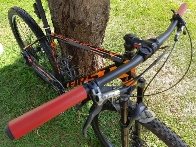 First Athymus 19" XTR