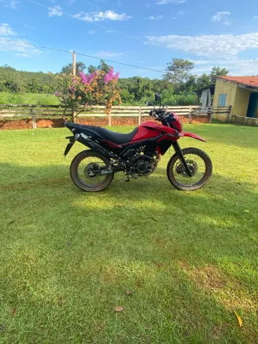 A moto tá 100% boa coloquei 150 porque não tinha a cilindrada dela lá mais a moto é 175 