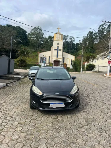 Ford Fiesta 1.6 16V Flex Aut. 5P 2014