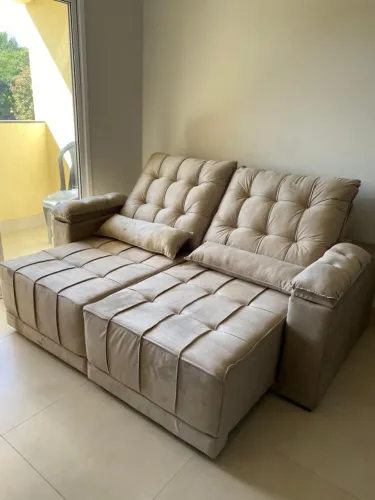 Sofá Retrátil e Reclinável 2.00 metros com porta copos