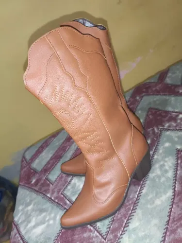 Bota de couro