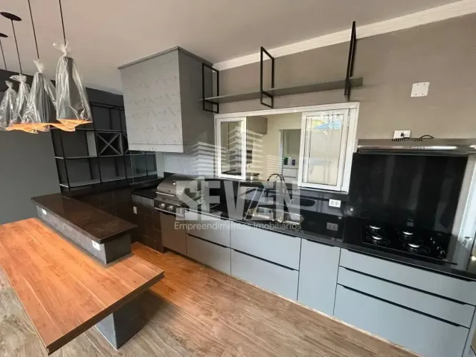 Casa Térrea com 3 Suítes, Piscina e Energia Solar no Villaggio II Bauru