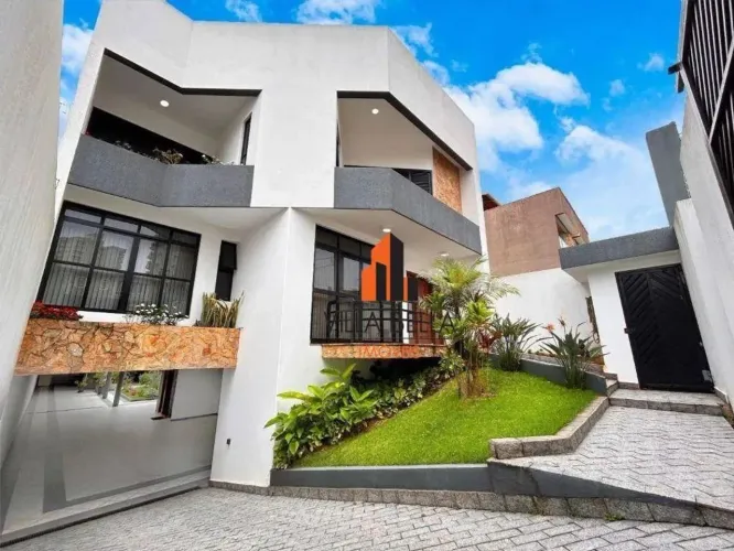 Sobrado com 4 quartos à venda, 613 m² por R$ 2.120.000 - Silveira - Santo André/SP