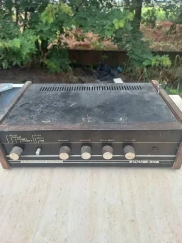 Amplificador Antigo para conserto