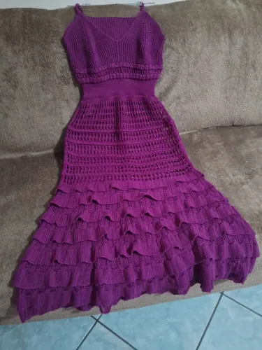 Vestidos Zara, Farm e outros