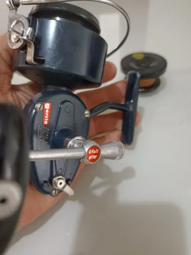 Molinete Vintage Michel 410