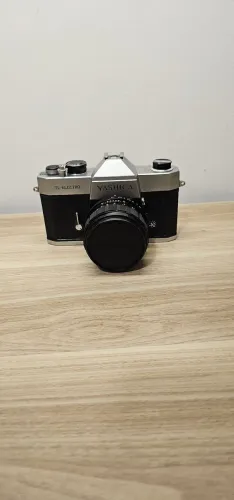 Câmera Analógica 35mm Yashica TL-Electro Vintage (No Estado / Não Testada)