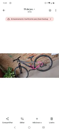 Vende-se bicicleta aro 29 por 600 reais, divido em 12 vezes no cartão.