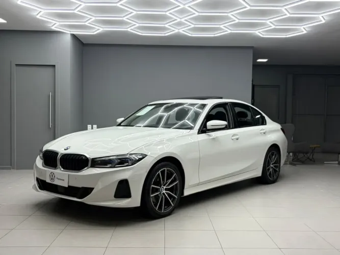 BMW 320I 320i 2024