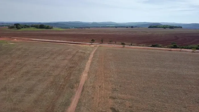 Fazenda a venda, entre Cezarina com Edealina - Goias