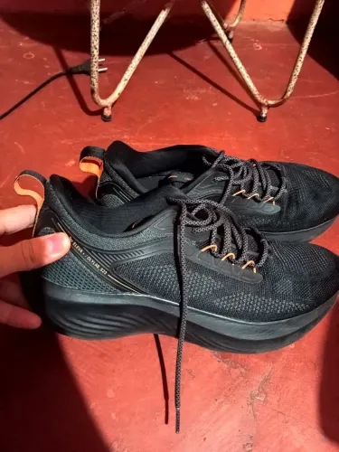 vende-se masculino 150$ tamanho 44