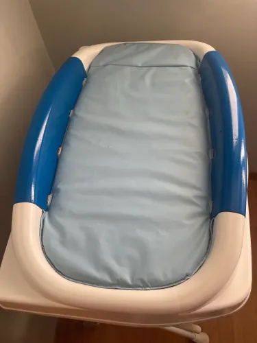 Vendo banheira com trocador 