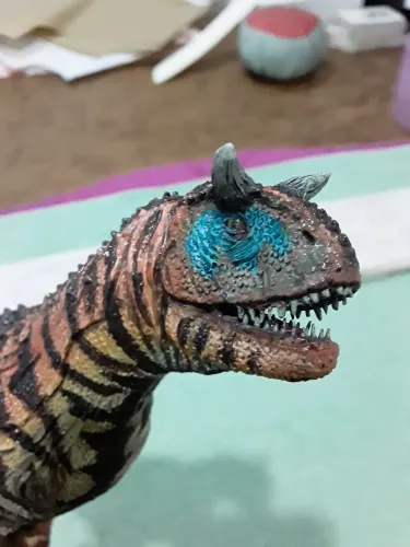 Figure Dinossauro Carnotauro