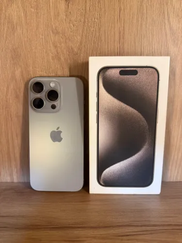 iPhone 15 pro 128 gb impecável 