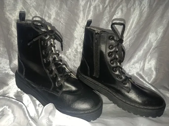 Bota coturno 38