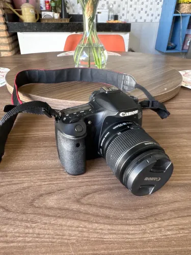 CÂMERA CÂNON 60D