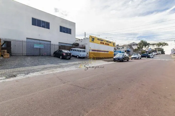 Barracão para alugar, 500 m² por R$ 9.743/mês - Rua Frei Teófilo, 884 Capão Raso - Curitib