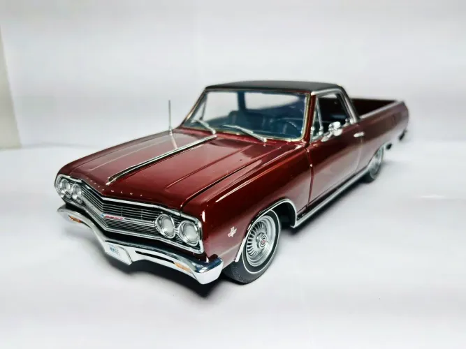 Miniatura Chevrolet El Camino 1965 1/18