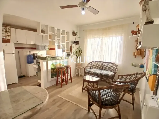 Apartamento com 1 quarto no bairro Canasvieiras, Florianópolis.