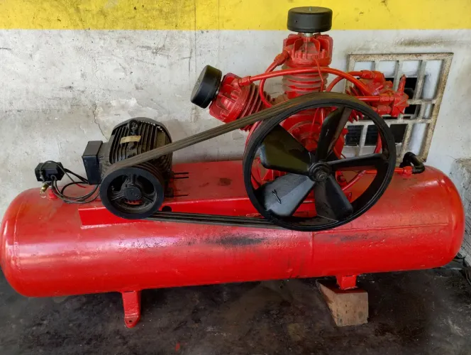 Compressor industrial Weyne 425 litros 40 pés 