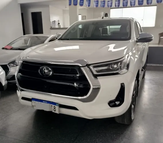 Toyota Hilux CD SRX Limited 4X4 2.8 TDI Die.aut 2023
