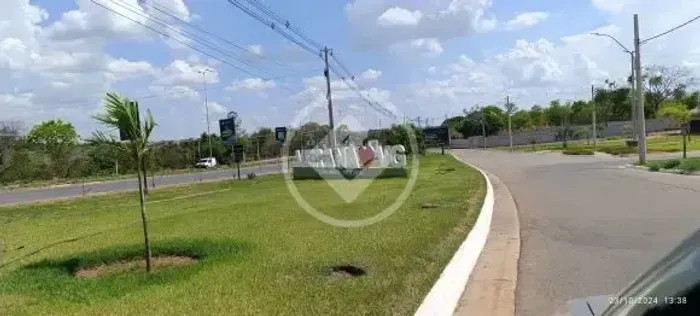 Terreno á venda Condomínio Verana Várzea Grande Com excelente localização na Av Mario And