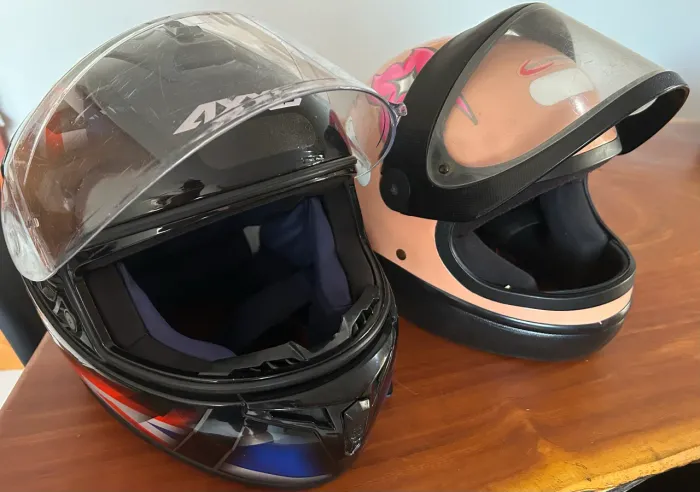 PAR DE CAPACETE TAM 60 e 58