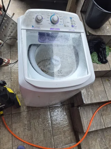 Vendo maquina de lava 10 k 700