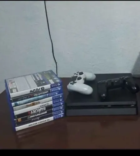 PLAYSTATION 4 SLIM 1TB