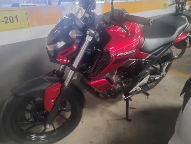 FZ15 ano 2023