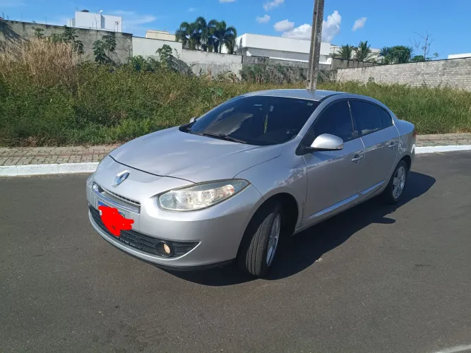 Renault Fluence Sed. Dynamique 2.0 16V Flex Aut. 2013