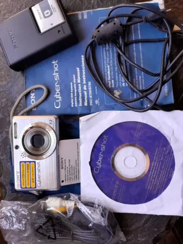 Câmera Sony 7.2 mega