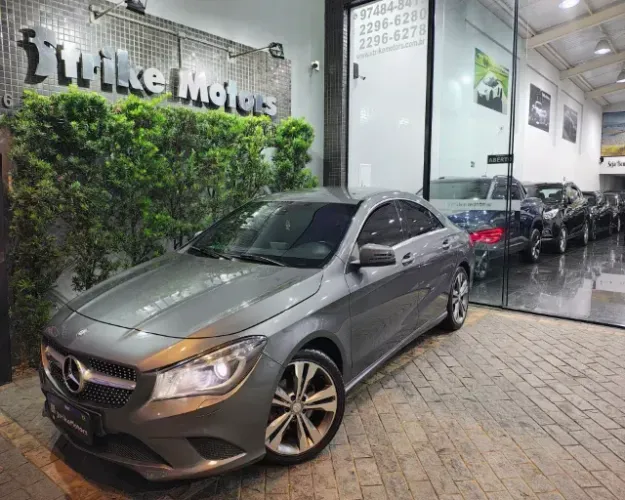 Mercedes-Benz CLA-200 First Edition 1.6 TB 16V Aut. 2015