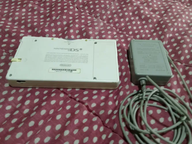 Nintendo DS i