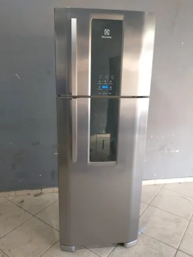 REFRIGERADOR ELECTROLUX DF52X