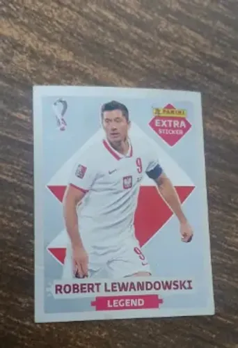 figurinha legend Robert Lewandowski