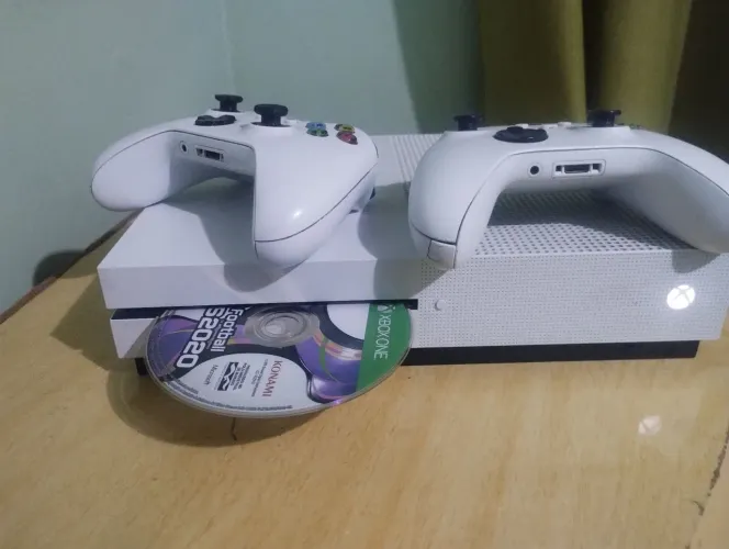 Xbox One S 1TB