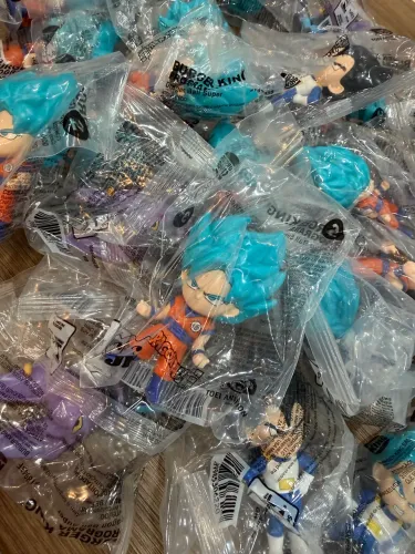 Brinquedos Dragon Ball Burguer King 2026 R$50 Cada