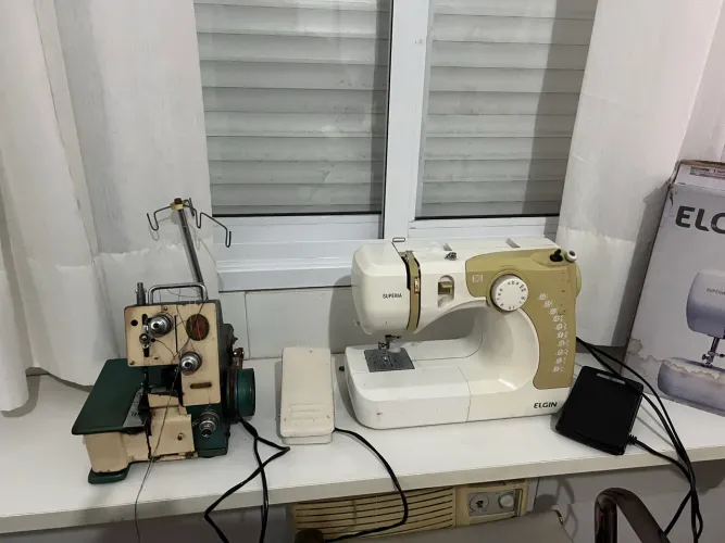 Vendo máquina de costura mais overloque 3linhas