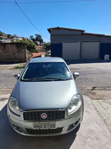 Fiat Linea 1.9/ HLX 1.9/ 1.8 Flex 16V 4P 2010